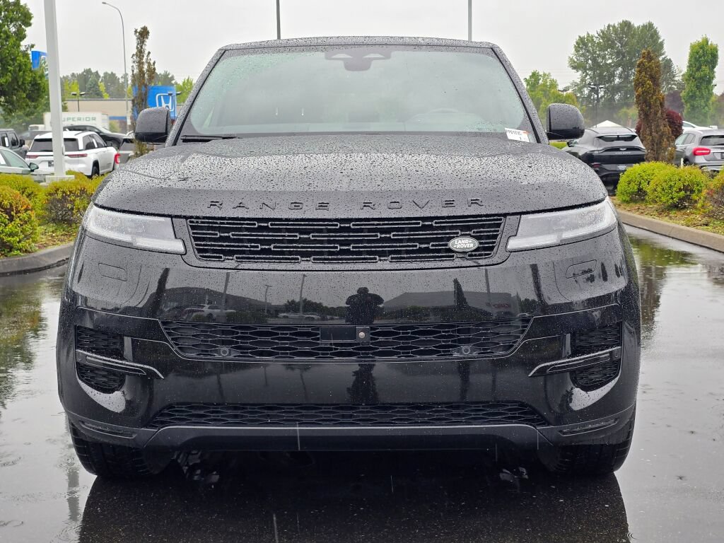 Used 2025 Land Rover Range Rover Sport SE AWD/4WD image 8