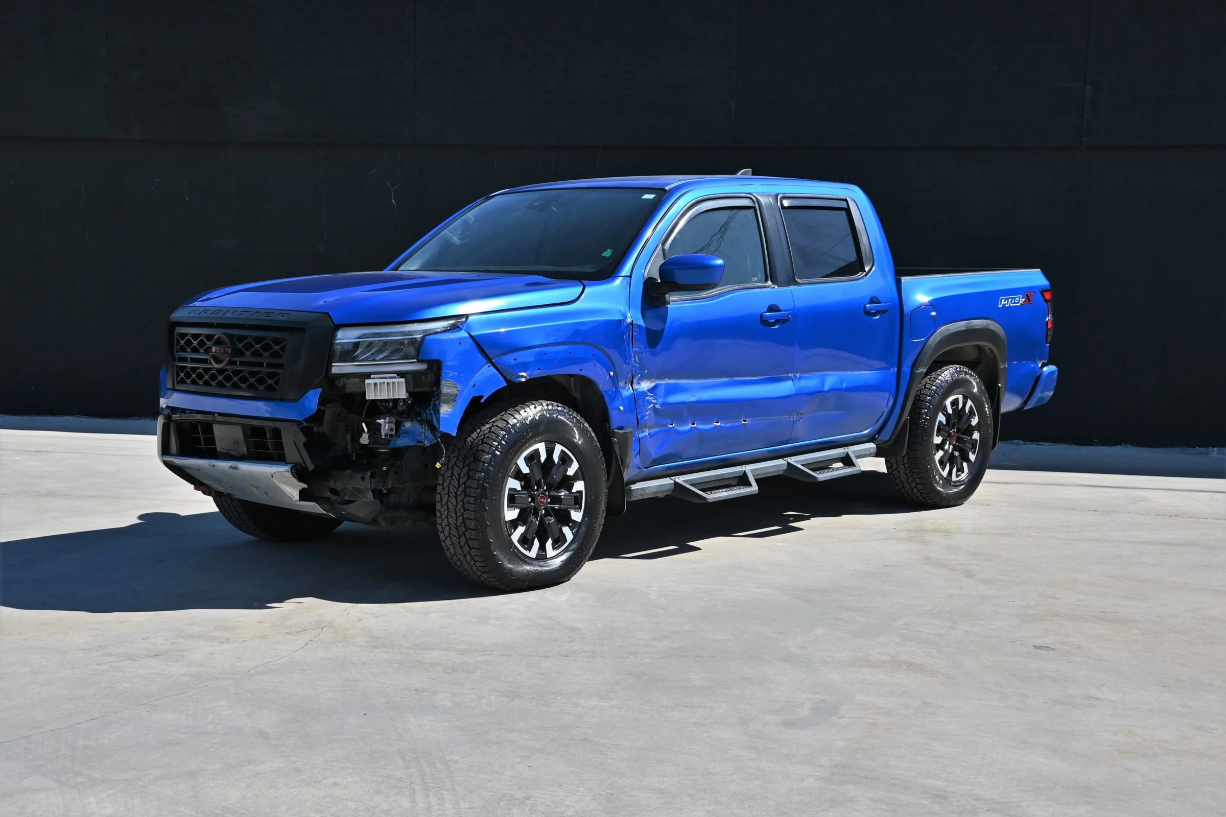 Used 2024 Nissan Frontier Pro-X w/ Technology Package image 2