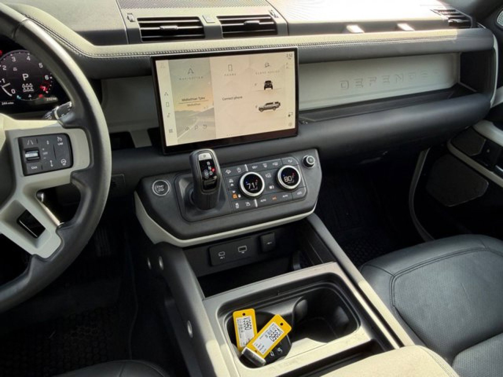 Used 2024 Land Rover Defender 130 S image 14