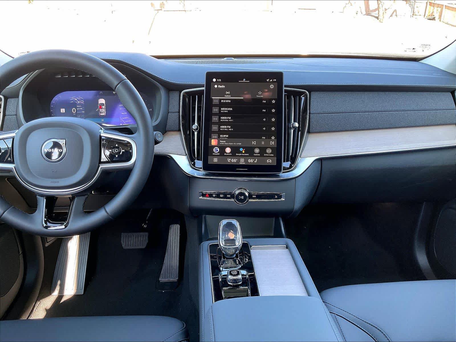 New 2026 Volvo XC90 T8 Plus w/ Protection Package AWD/4WD image 9