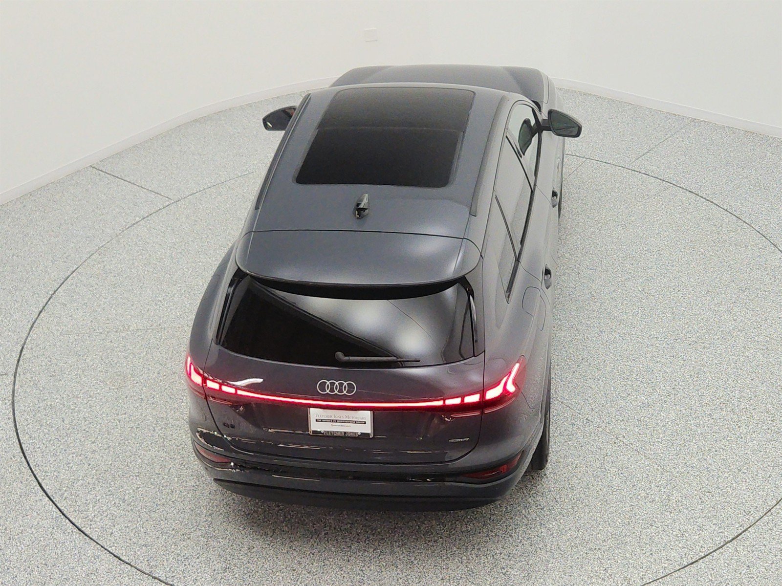 Used 2025 Audi Q6 e-tron Prestige w/ Black Warm Weather Package AWD/4WD image 27