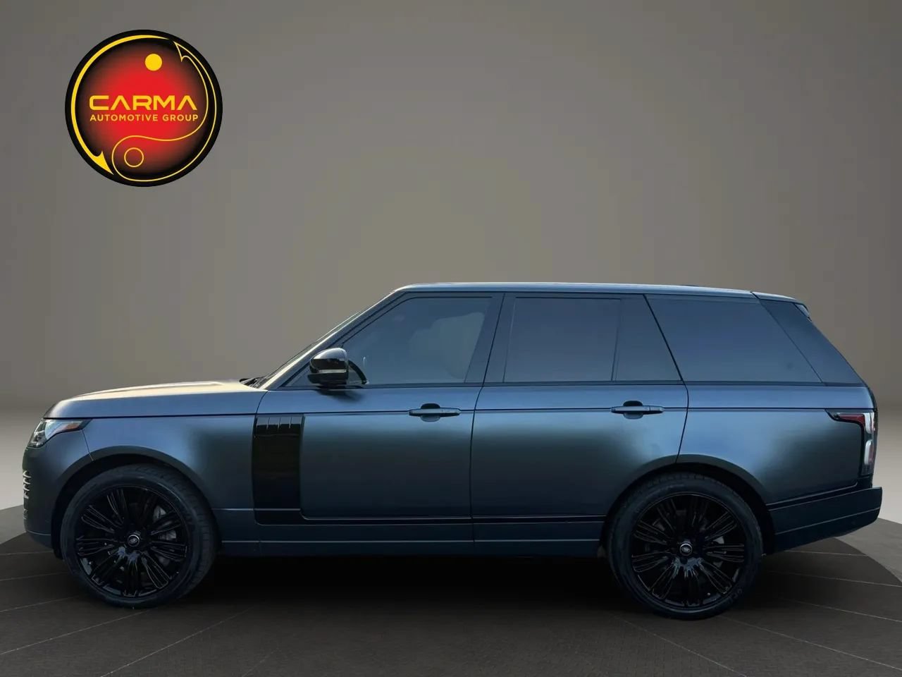 Used 2018 Land Rover Range Rover Supercharged AWD/4WD image 2