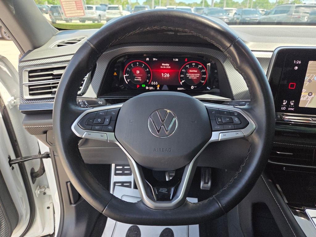 Used 2024 Volkswagen Atlas Cross Sport SEL R-Line AWD/4WD image 27