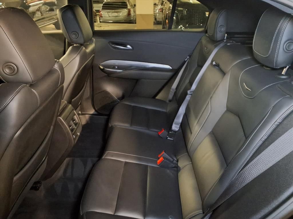 Used 2024 Cadillac XT4 Premium Luxury image 18
