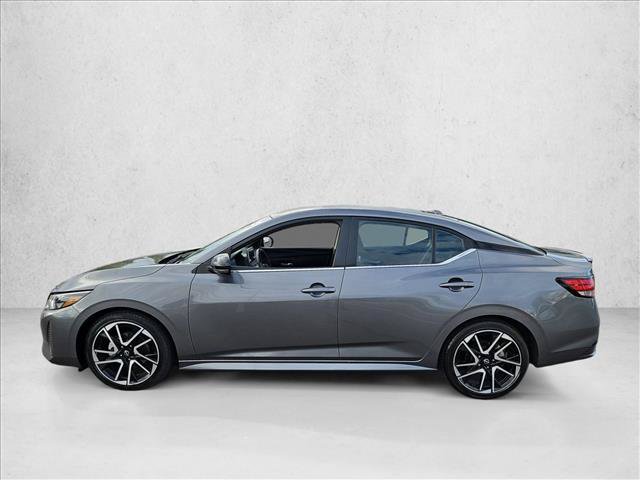 Used 2025 Nissan Sentra SR FWD image 9