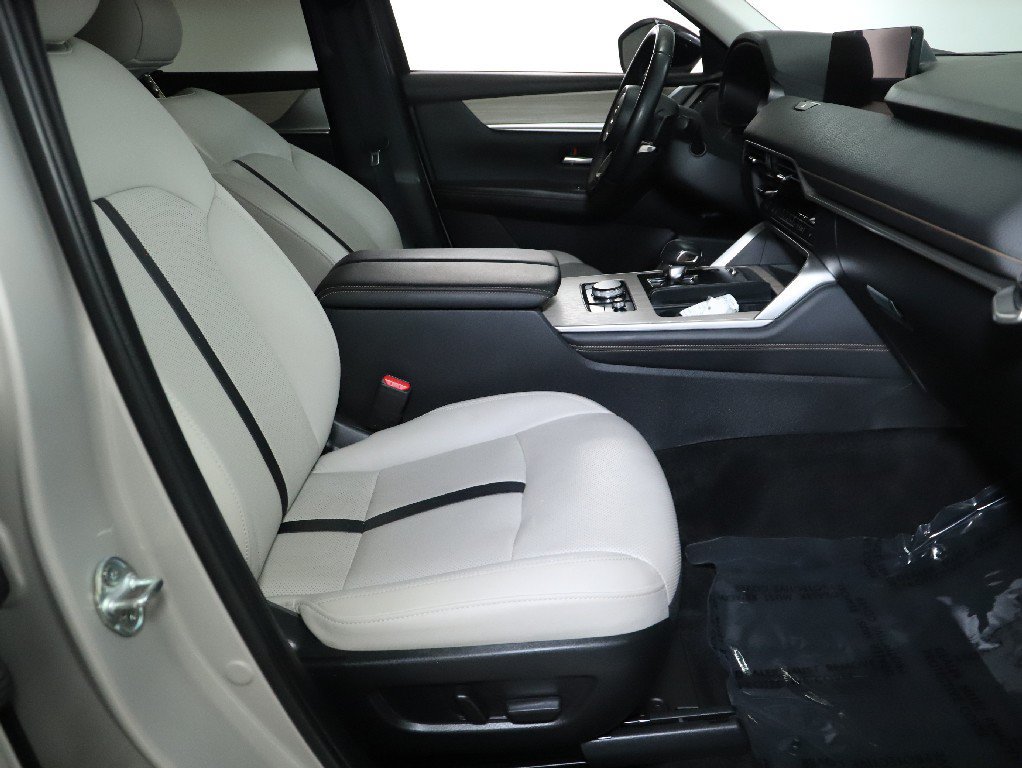Used 2025 MAZDA CX-90 Plug-In Hybrid w/Premium Sport AWD/4WD image 37