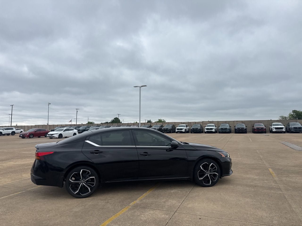 Certified 2023 Nissan Altima 2.5 SR w/ SR Premium Package FWD image 24