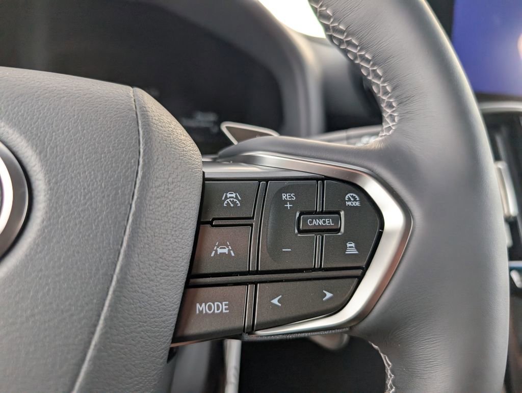 New 2025 Lexus LX 700h Luxury image 13