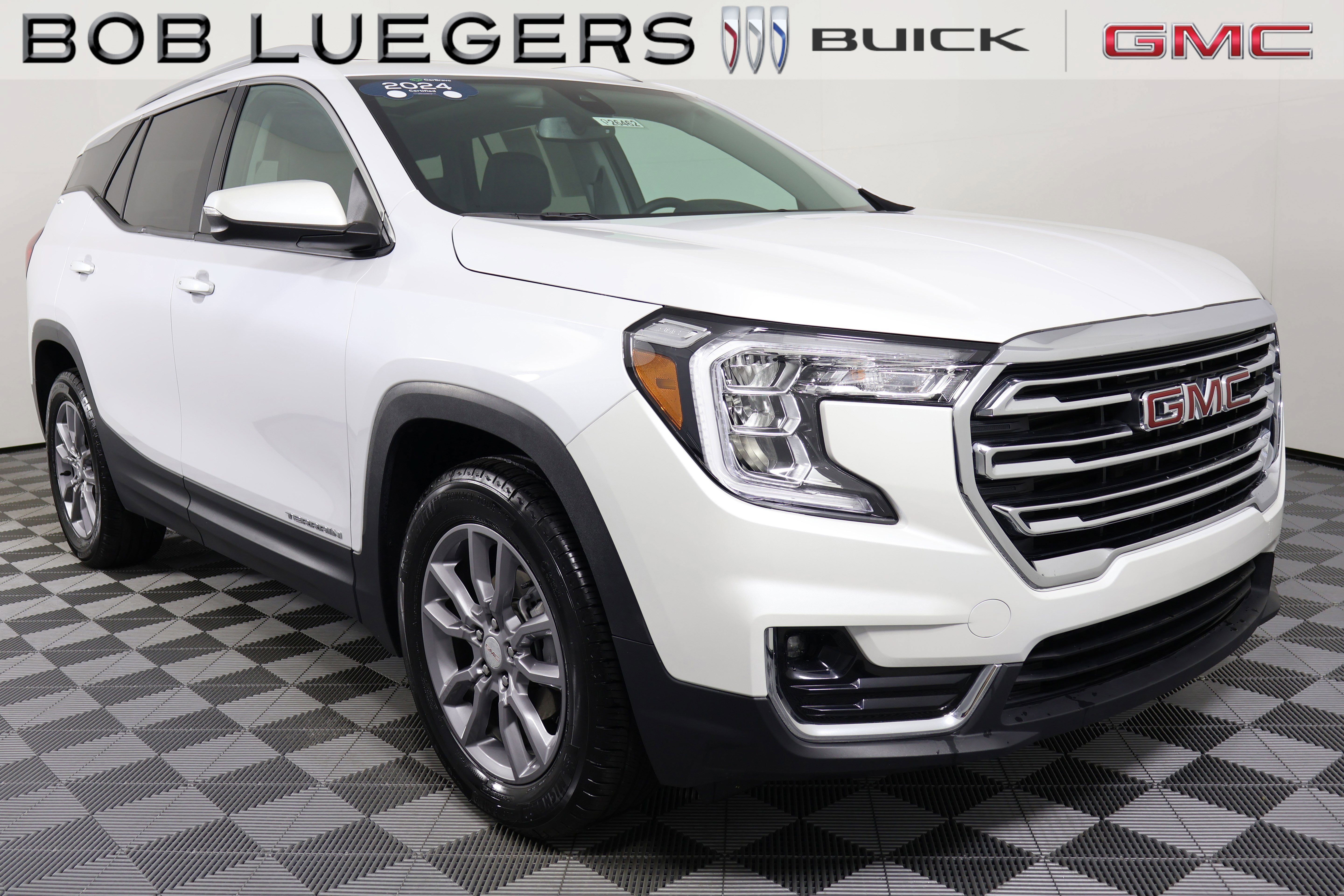 Certified 2024 GMC Terrain SLT w/ LPO, Floor Liner Package AWD/4WD image 1