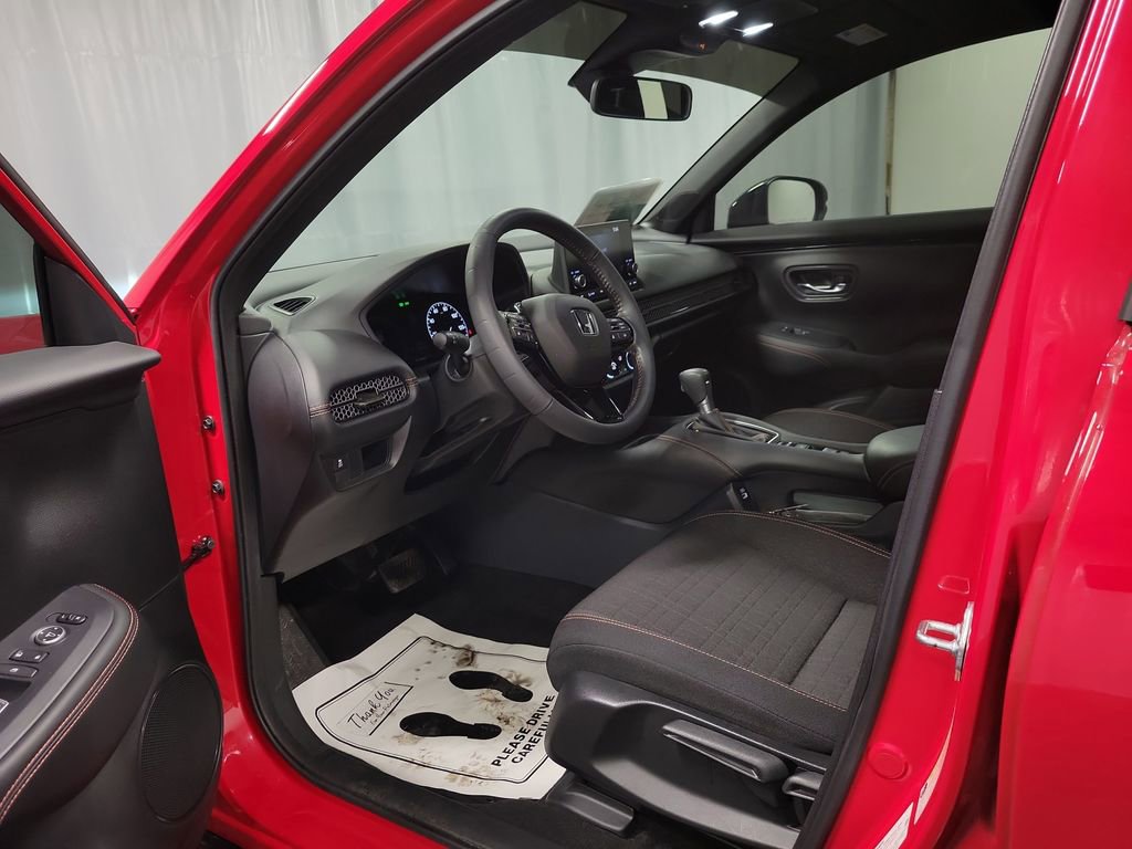 Used 2023 Honda HR-V Sport image 12