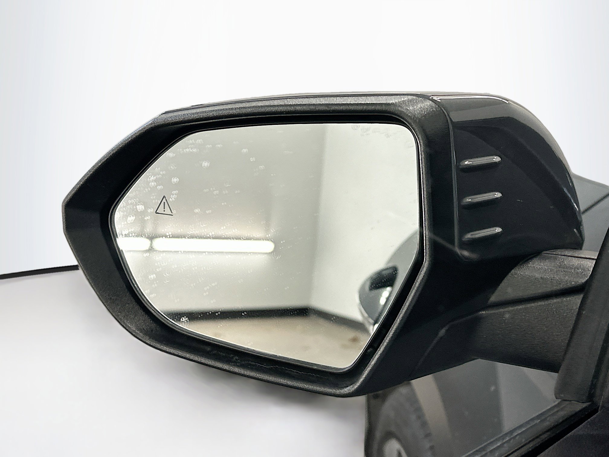 Used 2024 Hyundai Kona Limited image 16