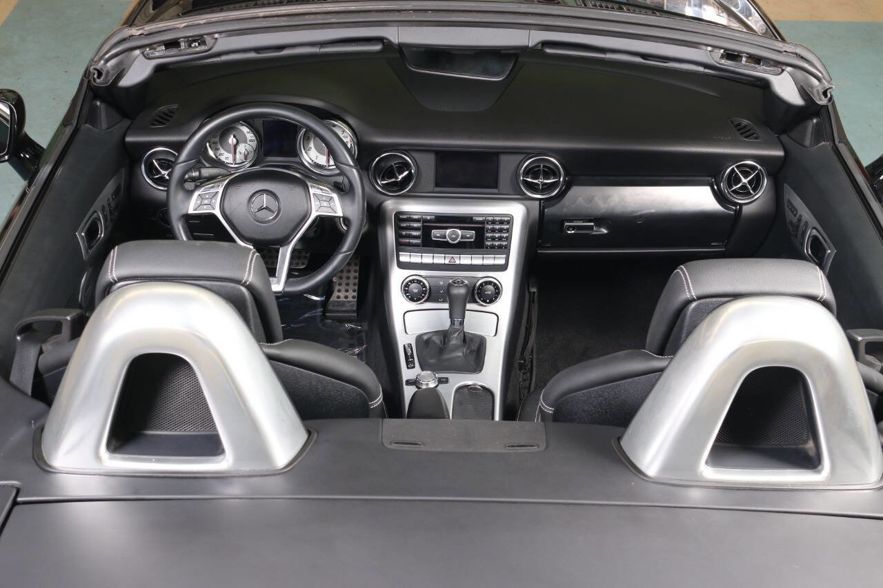Used 2014 Mercedes-Benz SLK 250 w/ Premium Package image 3