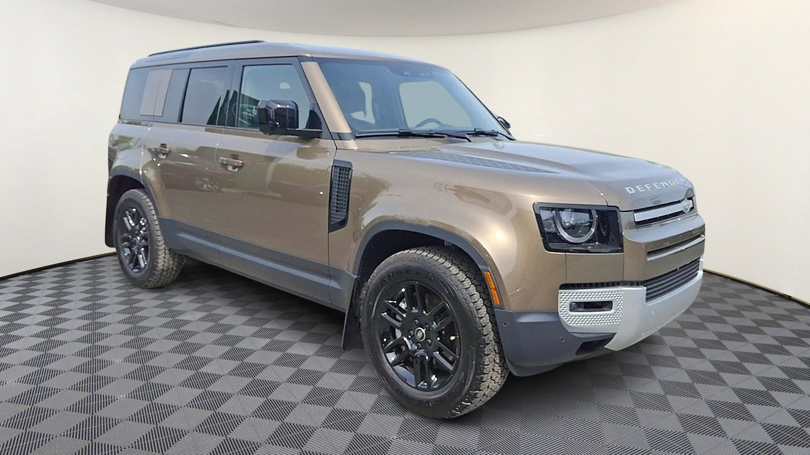 Certified 2025 Land Rover Defender 110 S AWD/4WD image 2