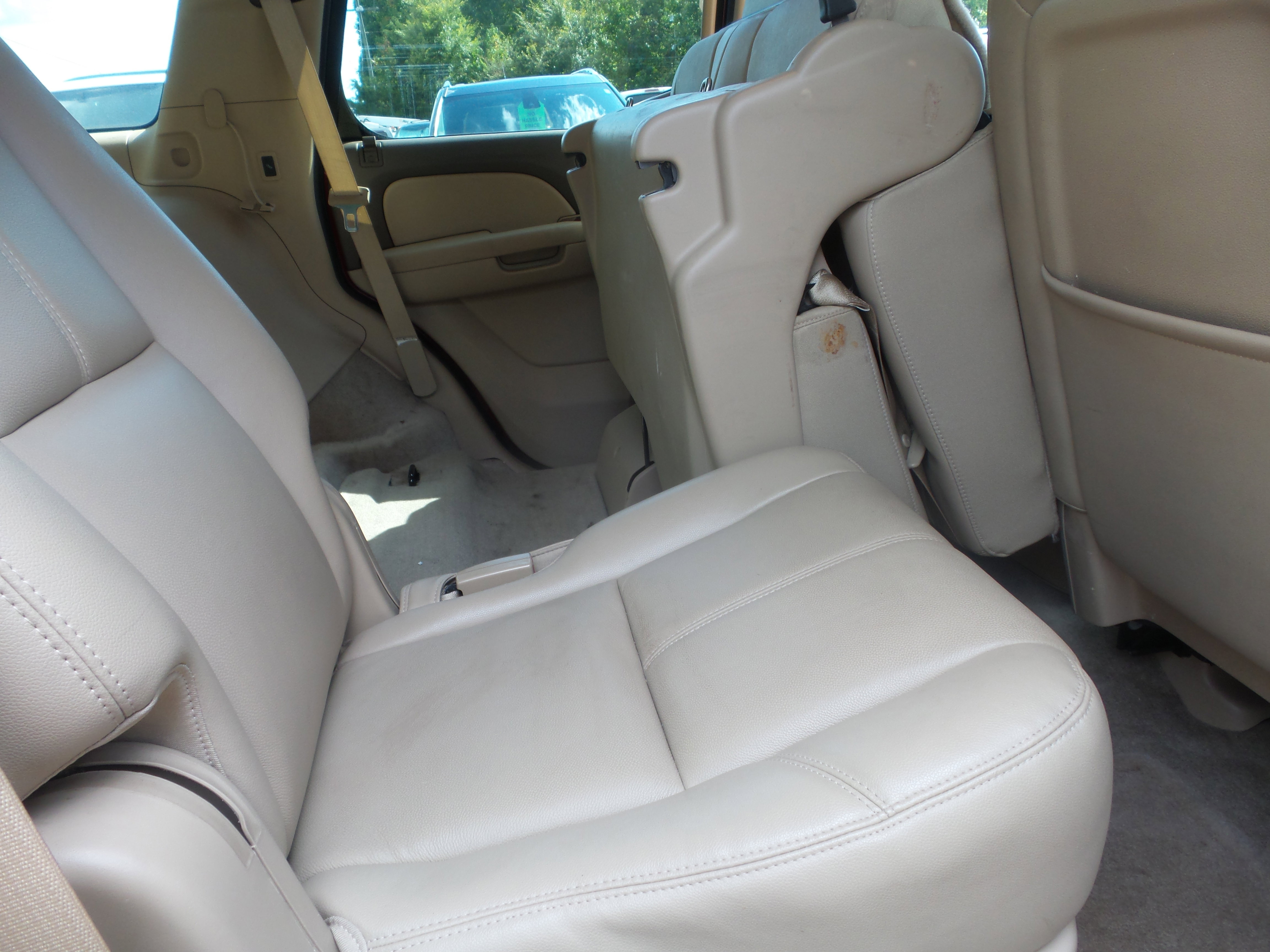 Used 2013 GMC Yukon SLT w/ SLT Chrome Package image 20