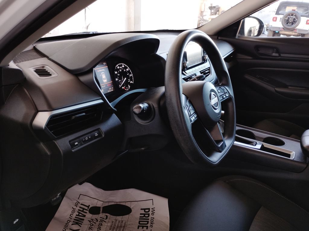 Used 2024 Nissan Altima 2.5 S FWD image 22