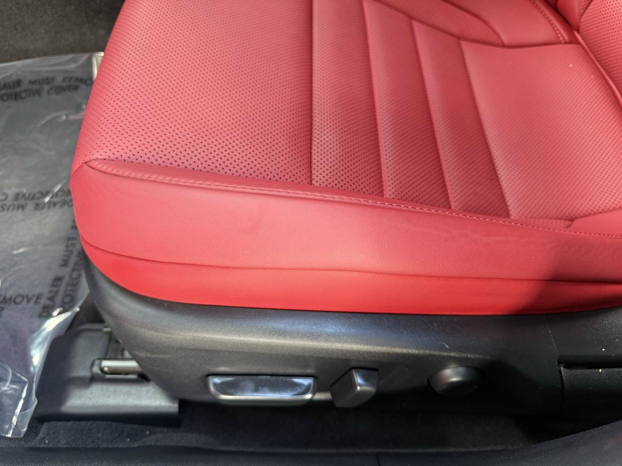 Used 2025 Lexus IS 350 F Sport w/ Navigation Package RWD image 31