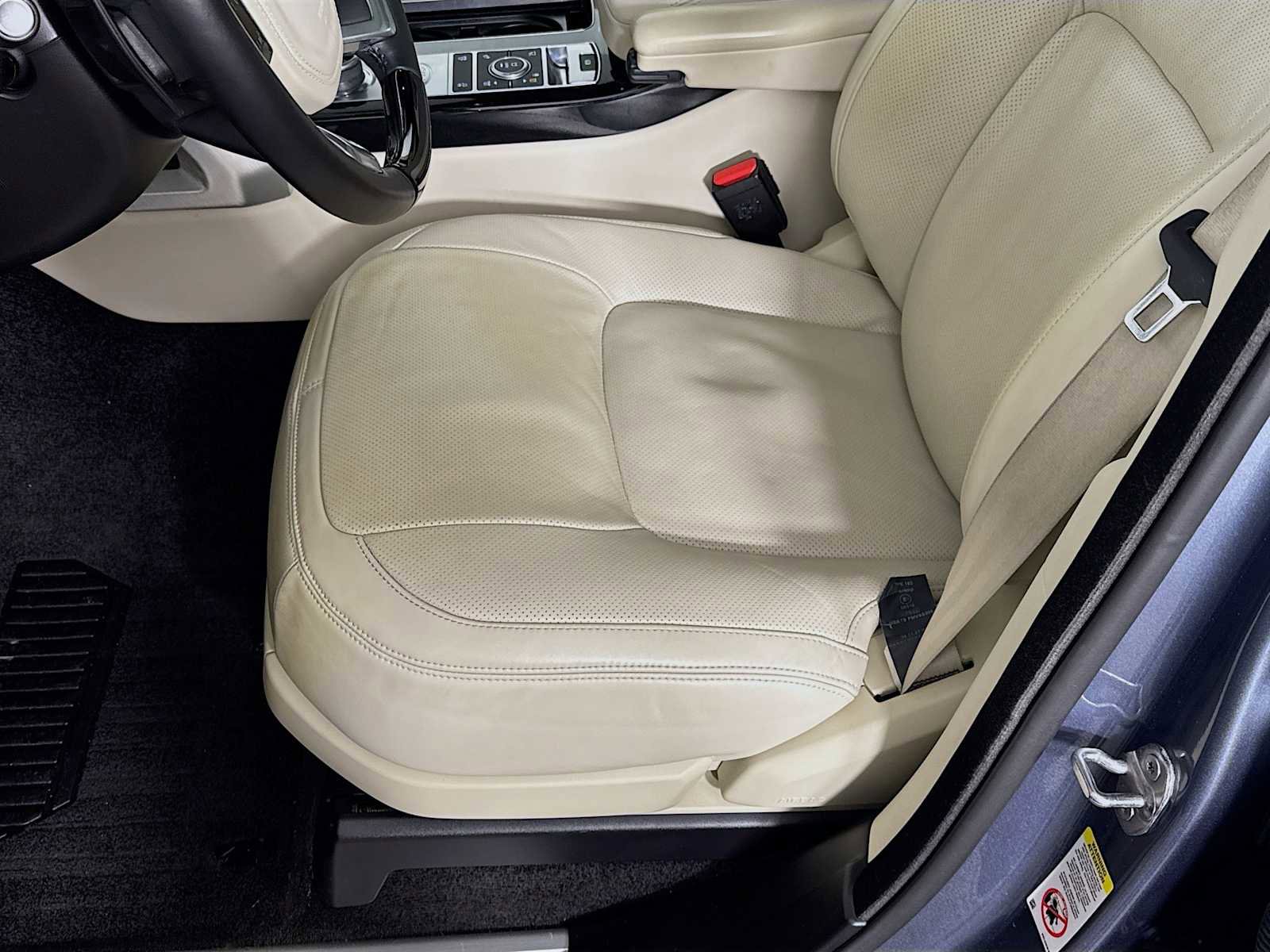 Used 2022 Land Rover Range Rover P525 Westminster Edition image 21