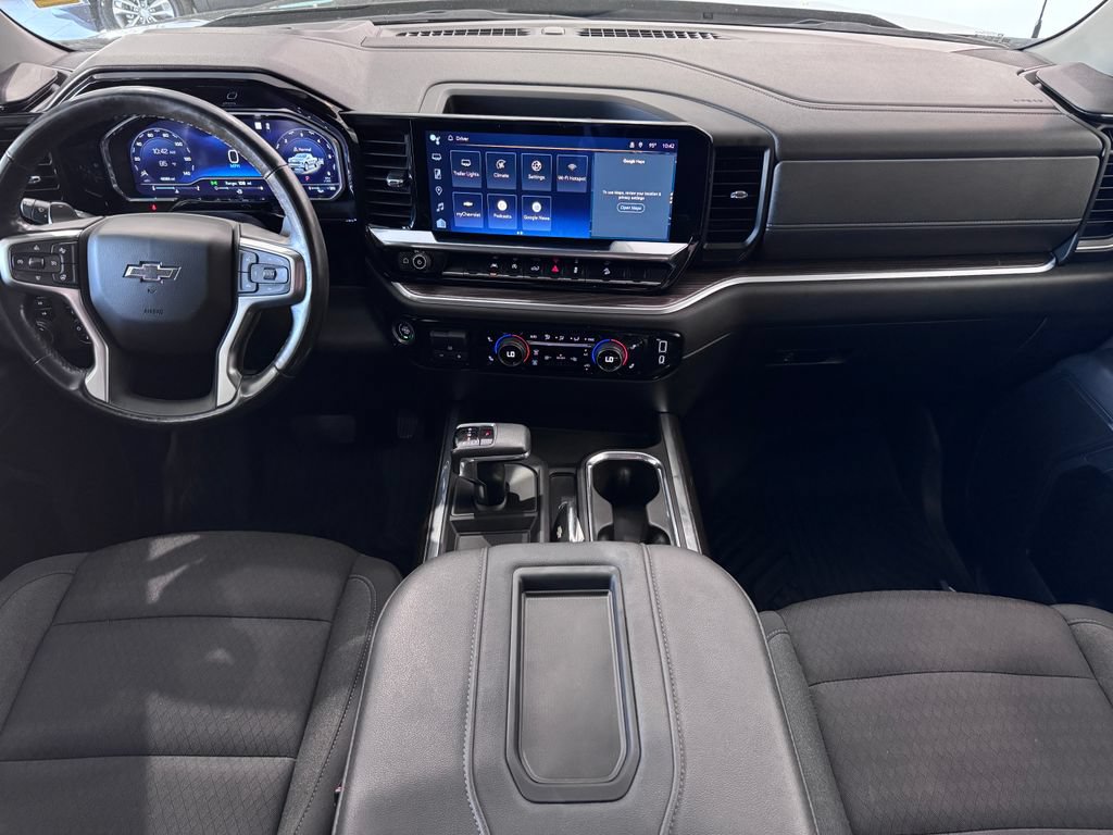 Certified 2022 Chevrolet Silverado 1500 RST AWD/4WD image 15