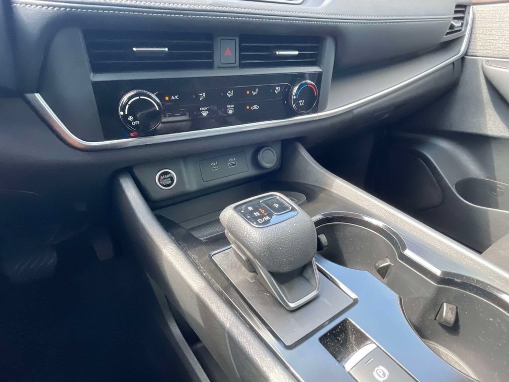 Used 2023 Nissan Rogue S AWD/4WD image 32