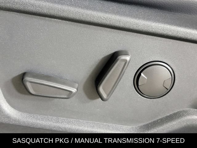 Used 2024 Ford Bronco Badlands w/ Sasquatch Package AWD/4WD image 14