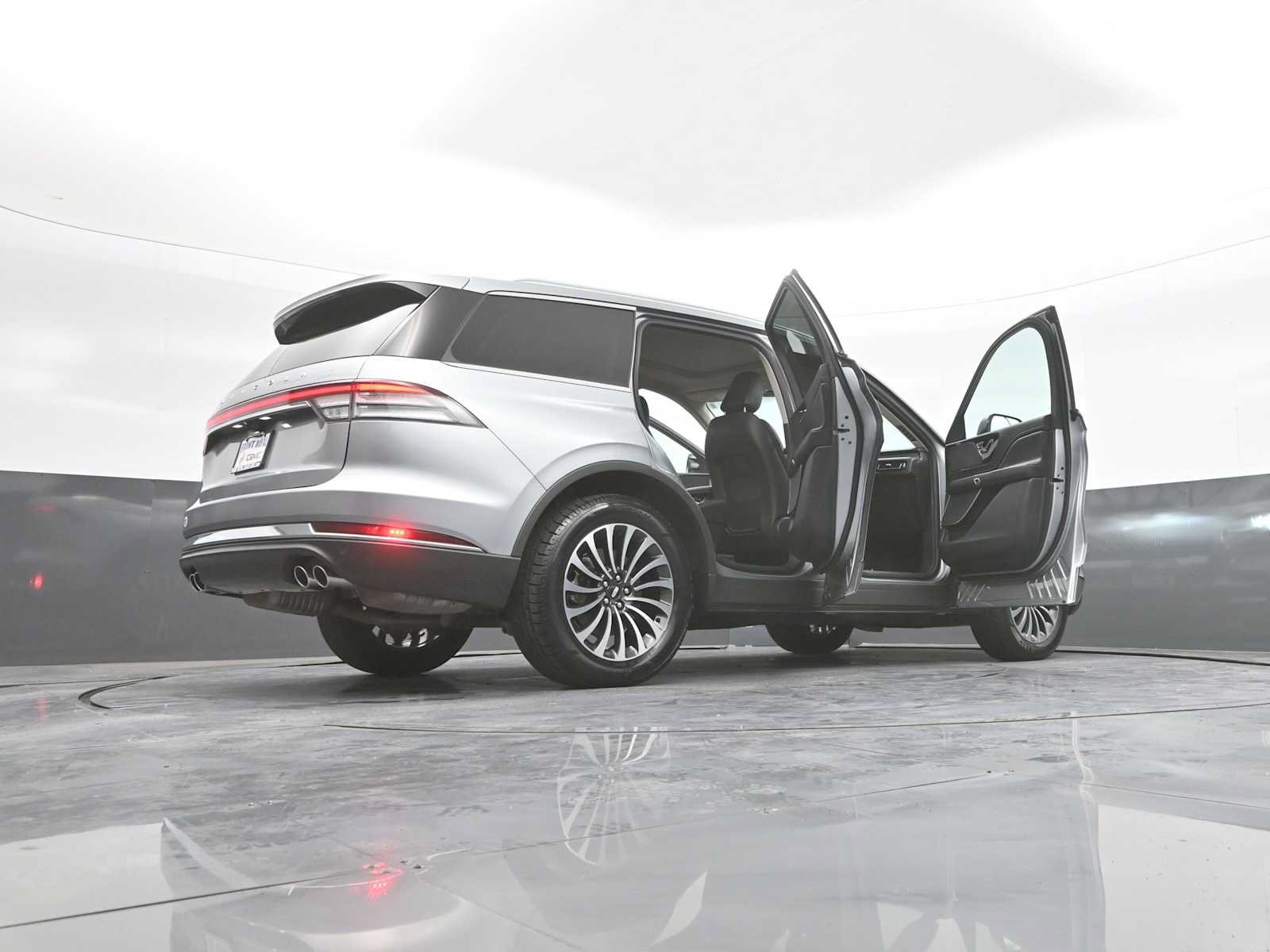 Used 2023 Lincoln Aviator AWD w/ Premium Package image 53