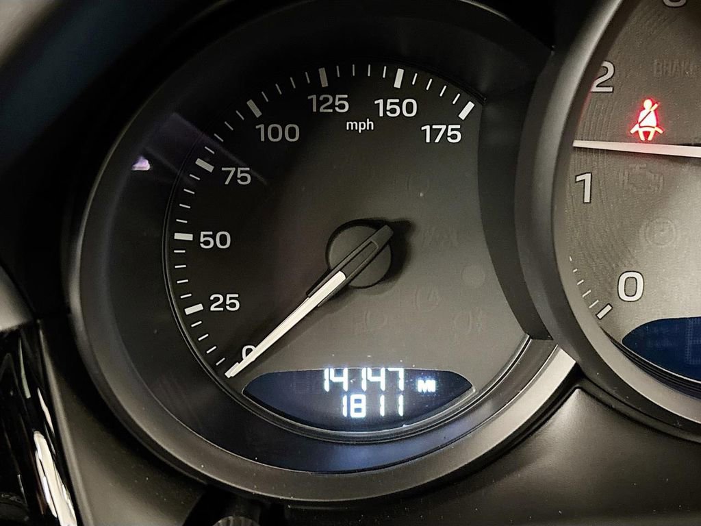 Used 2023 Porsche Macan S image 11