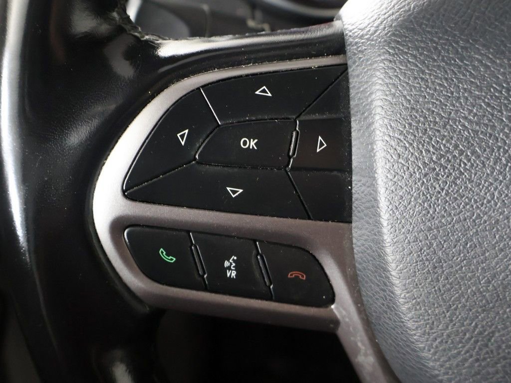 Used 2021 Jeep Cherokee Latitude Lux AWD/4WD image 36