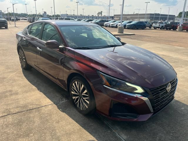 Used 2023 Nissan Altima 2.5 SV FWD image 5