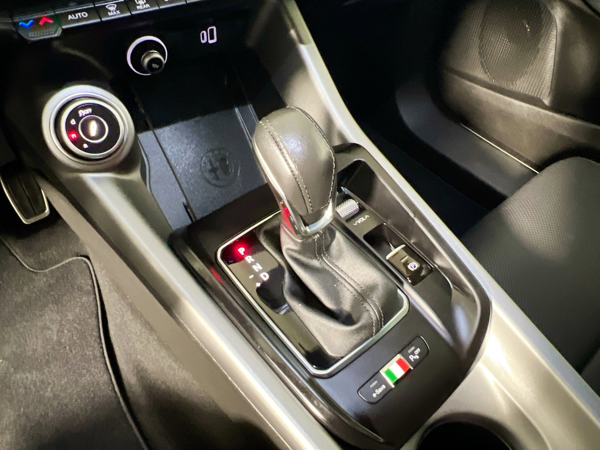 Used 2024 Alfa Romeo Tonale Veloce image 25