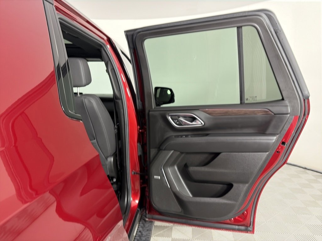 Used 2023 Chevrolet Tahoe Z71 w/ Off-Road Capability Package image 29