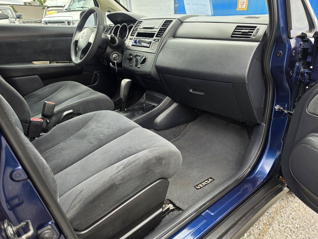 Used 2011 Nissan Versa Sedan FWD image 27