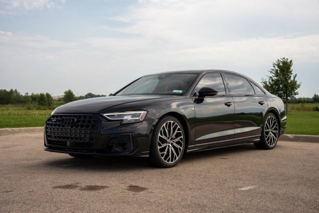 Used 2022 Audi A8 L 3.0T AWD/4WD image 3
