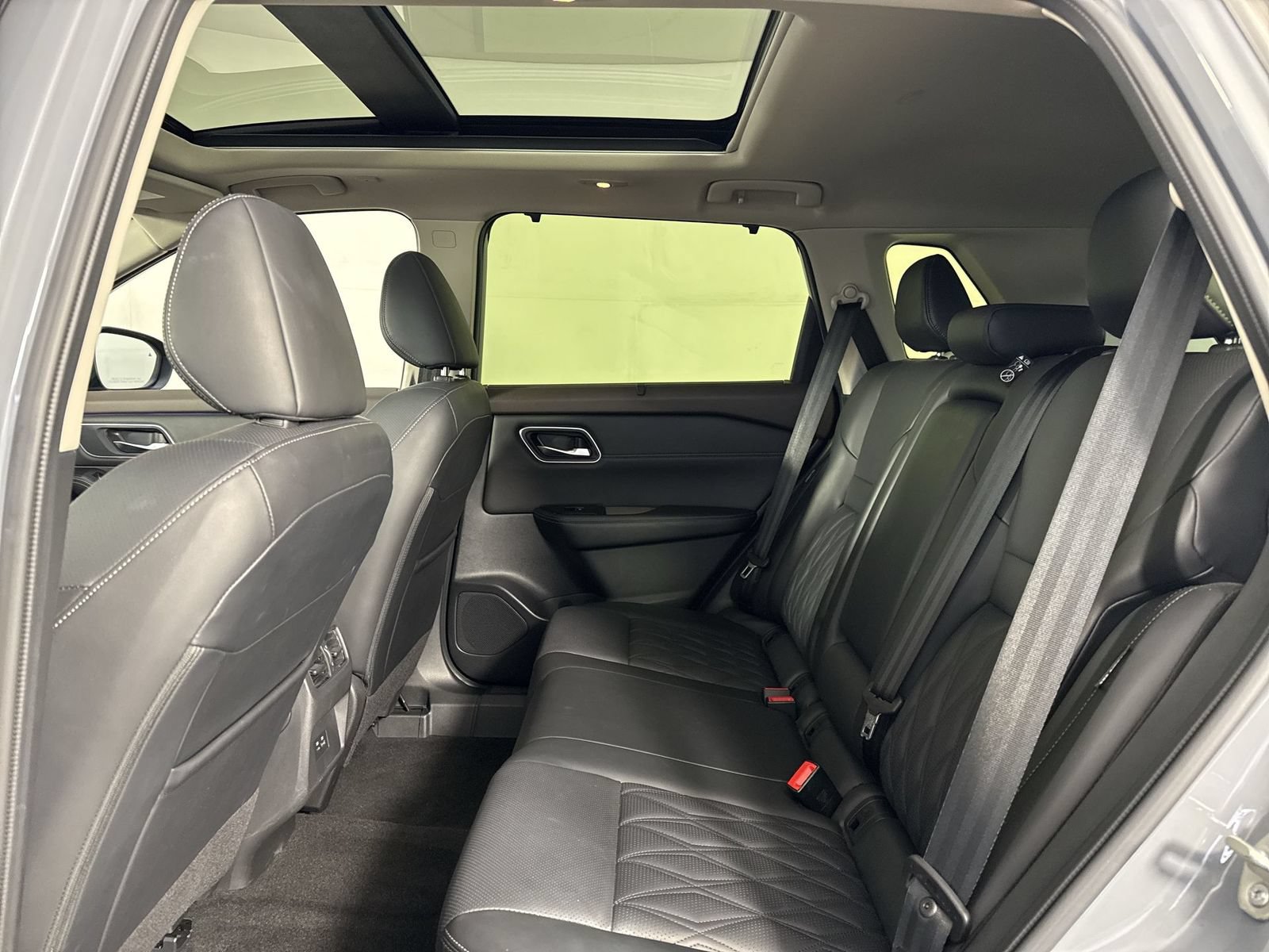 Certified 2023 Nissan Rogue Platinum AWD/4WD image 25