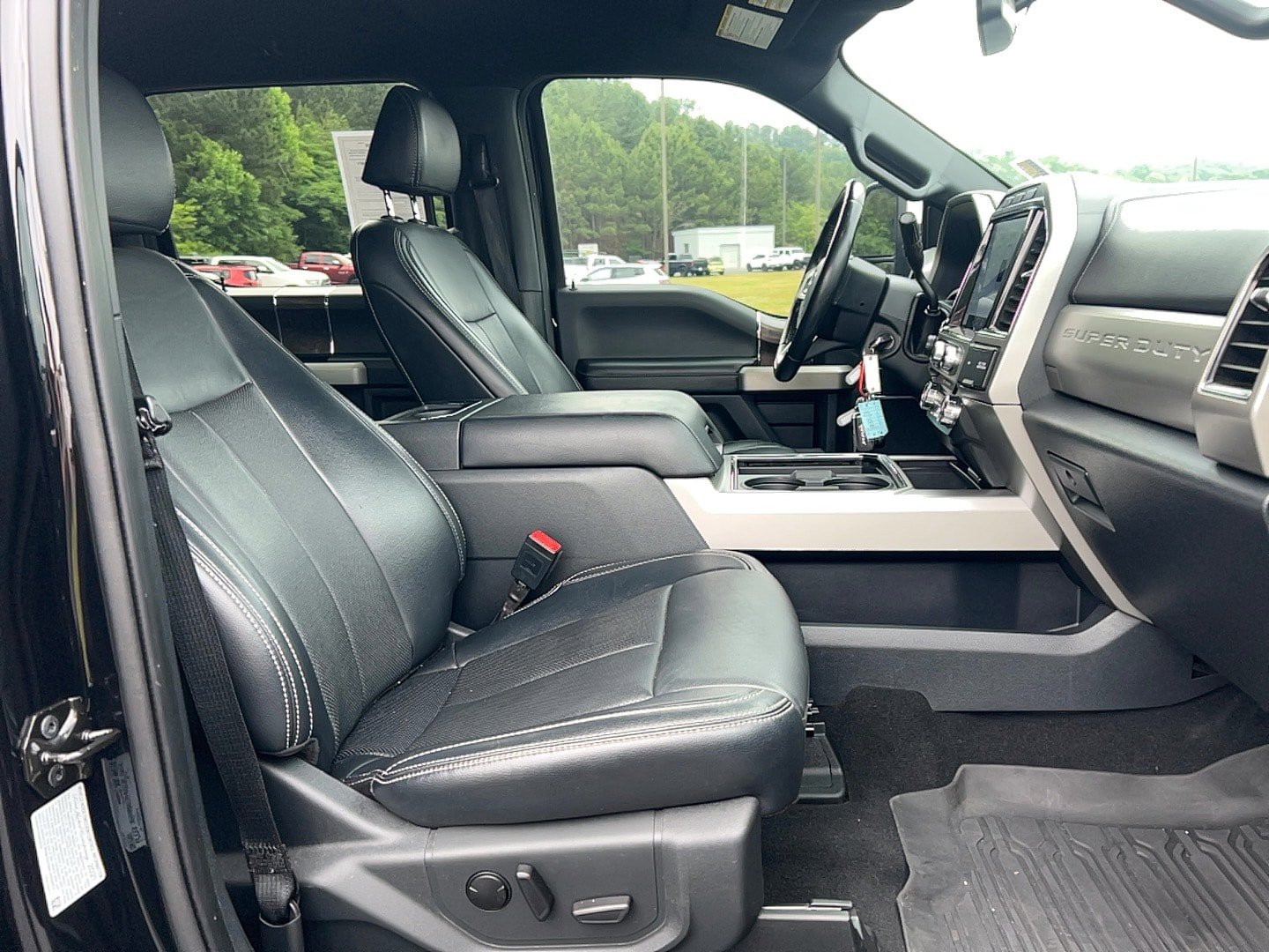 Used 2022 Ford F250 Lariat w/ Chrome Package AWD/4WD image 25