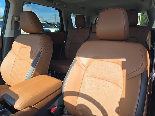 Certified 2025 Nissan Pathfinder Platinum w/ Cargo Package FWD image 22