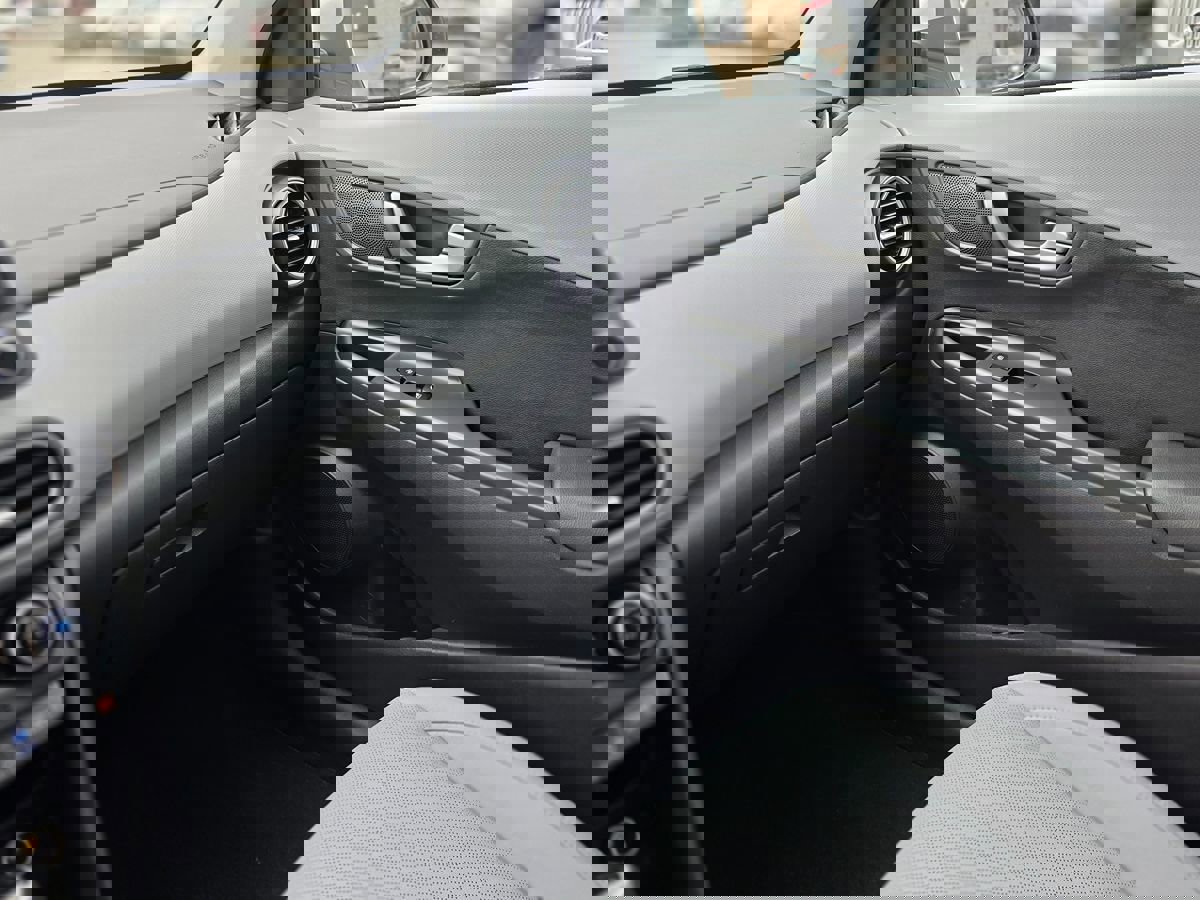 Used 2019 Hyundai Kona Limited image 45