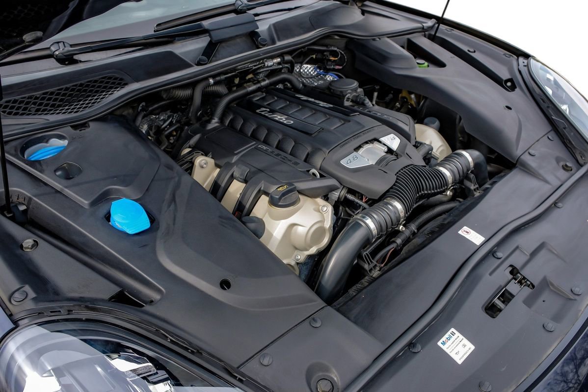 Used 2018 Porsche Cayenne Turbo image 56