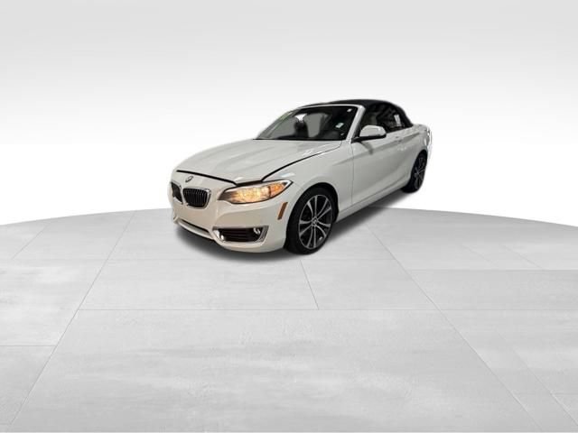 Used 2017 BMW 230i Convertible RWD image 3
