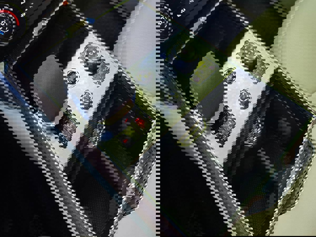 Used 2023 Land Rover Range Rover SE image 57