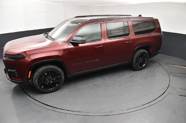 New 2026 Jeep Grand Wagoneer L Limited AWD/4WD image 15