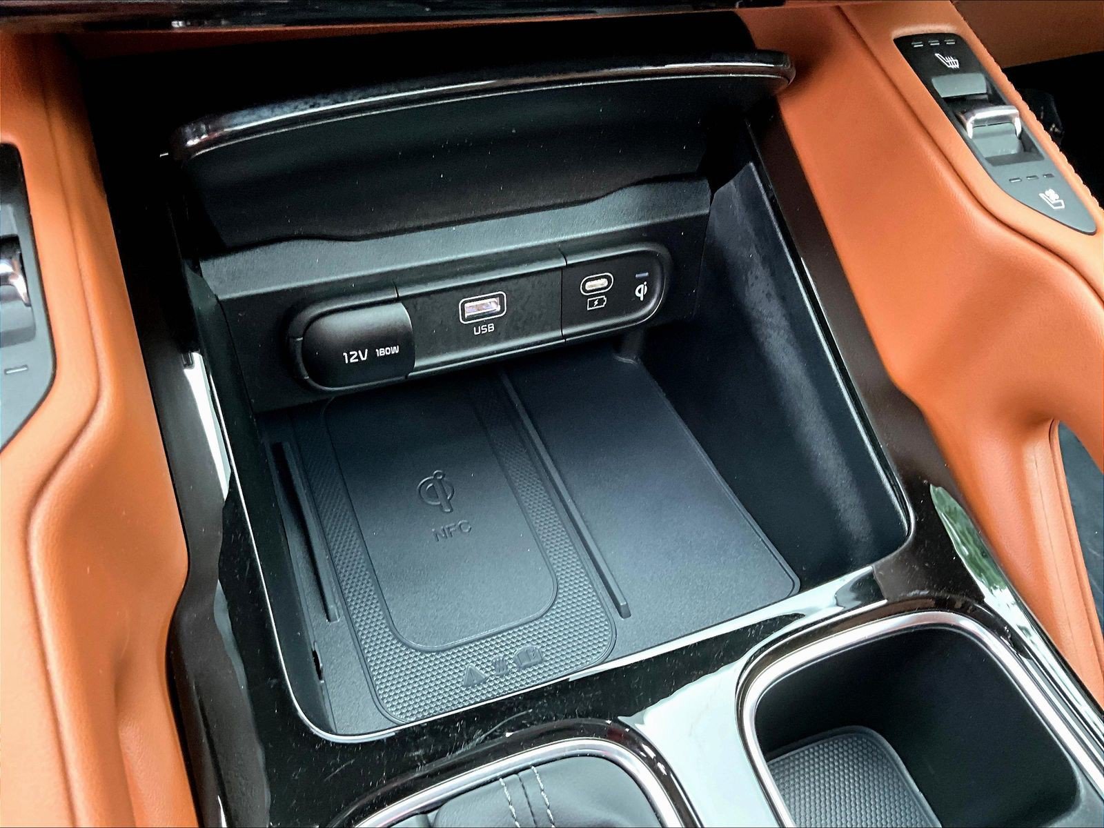 Certified 2025 Kia Telluride SX X-Line AWD/4WD image 16