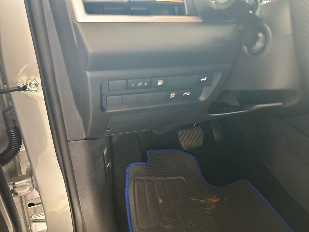 New 2025 Mitsubishi Outlander SE image 36