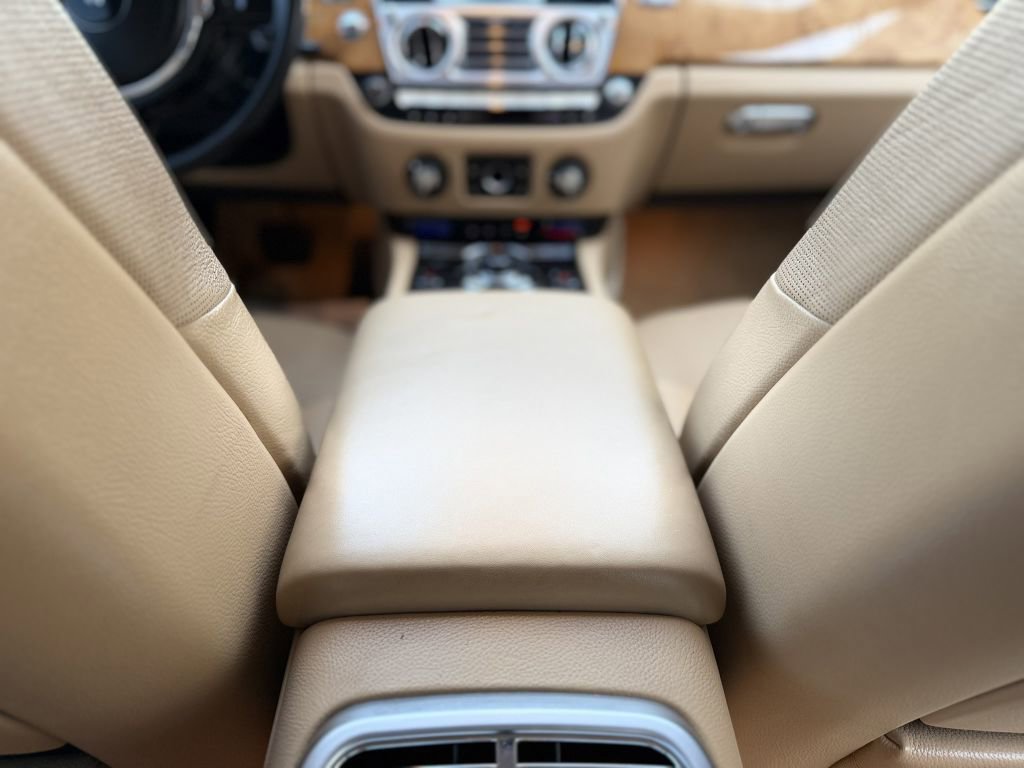 Used 2011 Rolls-Royce Ghost image 47