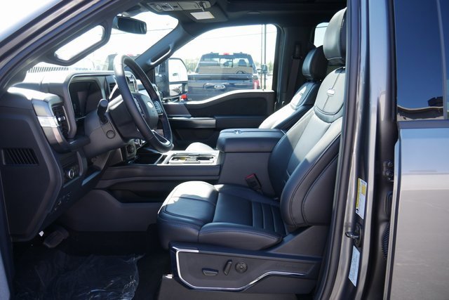 New 2026 Ford F250 Platinum image 2