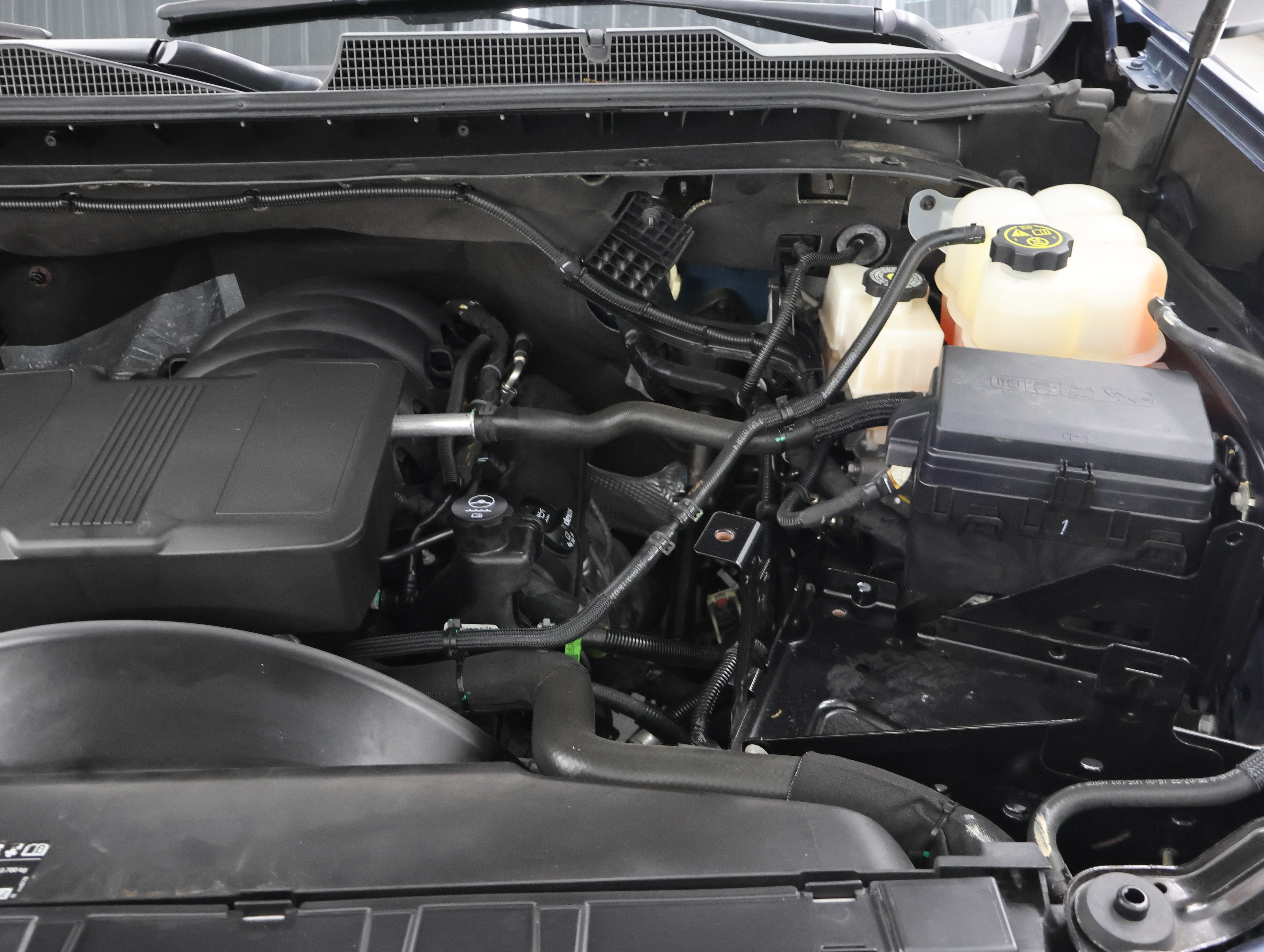 Used 2023 Chevrolet Silverado 2500 LTZ w/ Gooseneck/5TH Wheel Package AWD/4WD image 19
