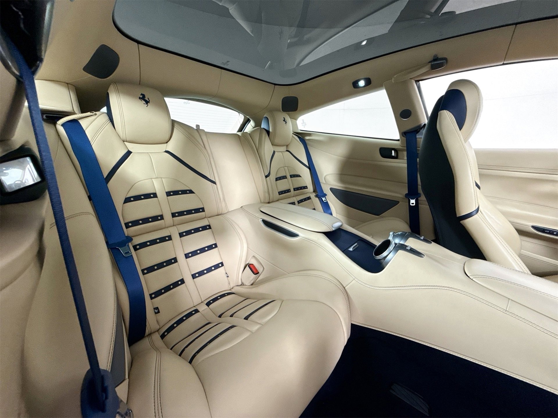 Certified 2018 Ferrari GTC4Lusso image 22