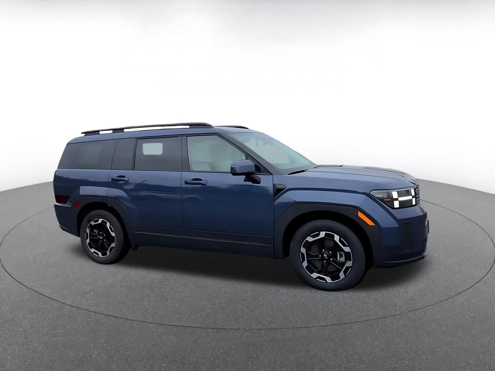 Used 2025 Hyundai Santa Fe SEL image 2