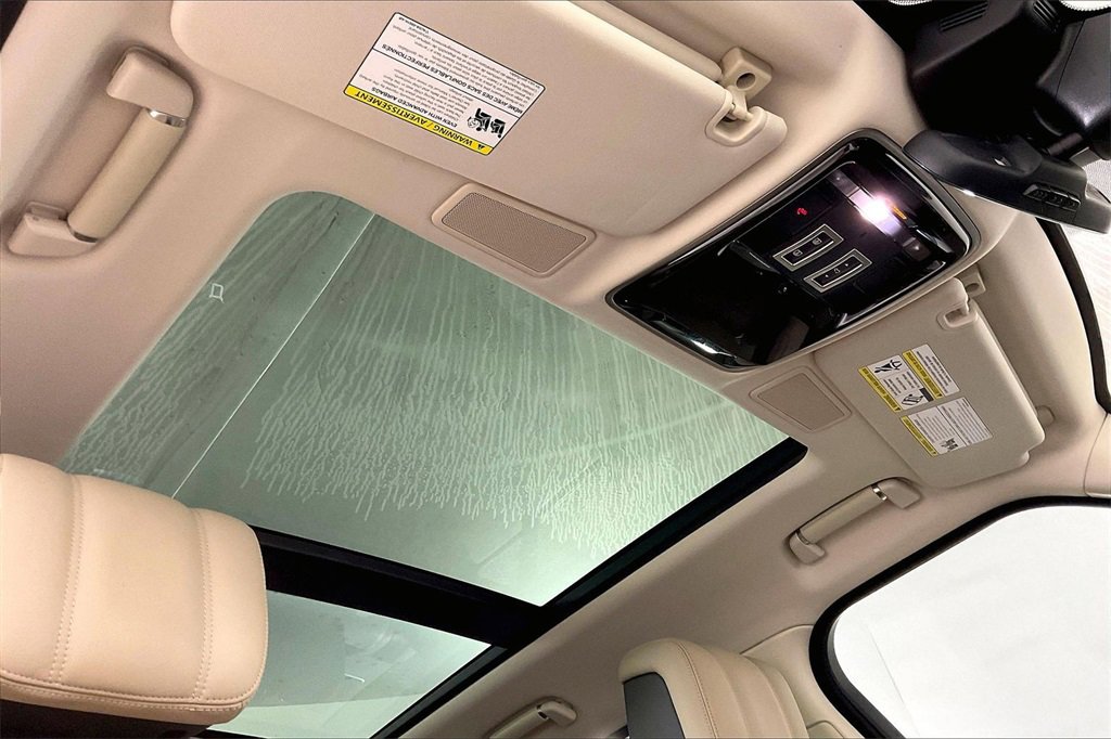 Used 2022 Land Rover Range Rover Westminster Edition image 29