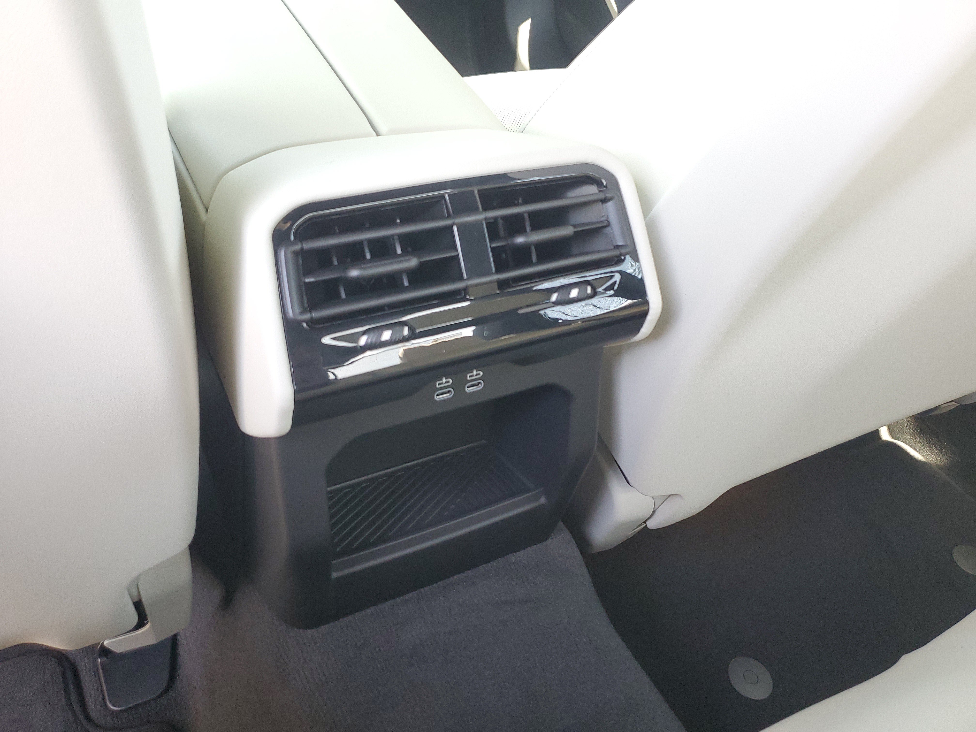 New 2027 BMW 530i w/ Executive Package RWD image 12
