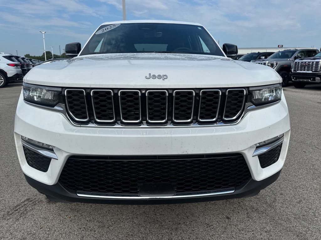 Used 2025 Jeep Grand Cherokee Limited AWD/4WD image 11